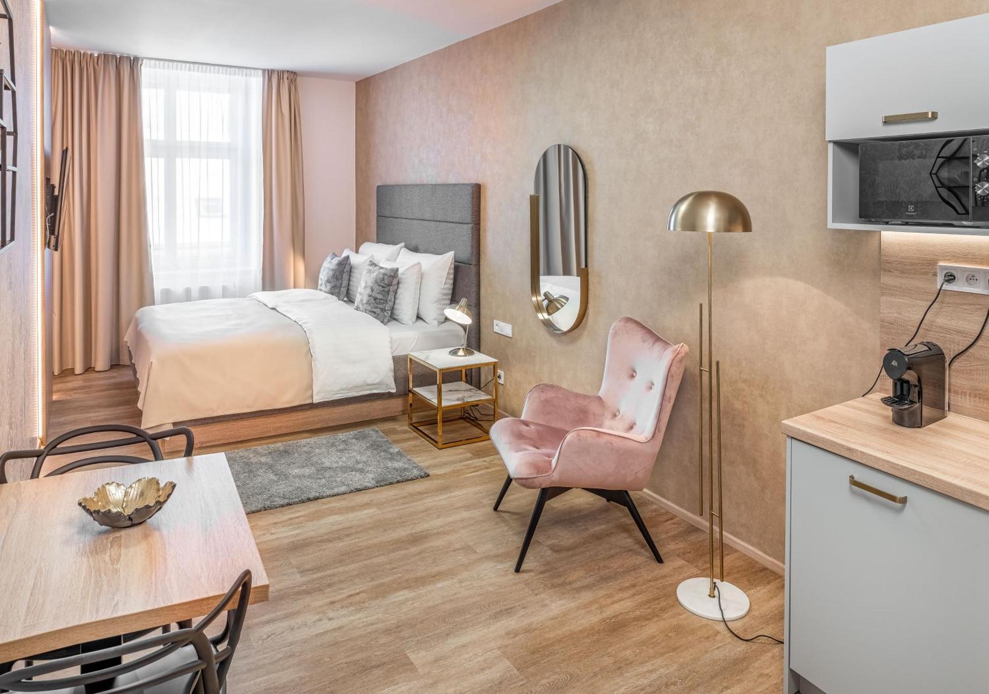 Theatre 9 Apartments By Adrez Prague Luaran gambar