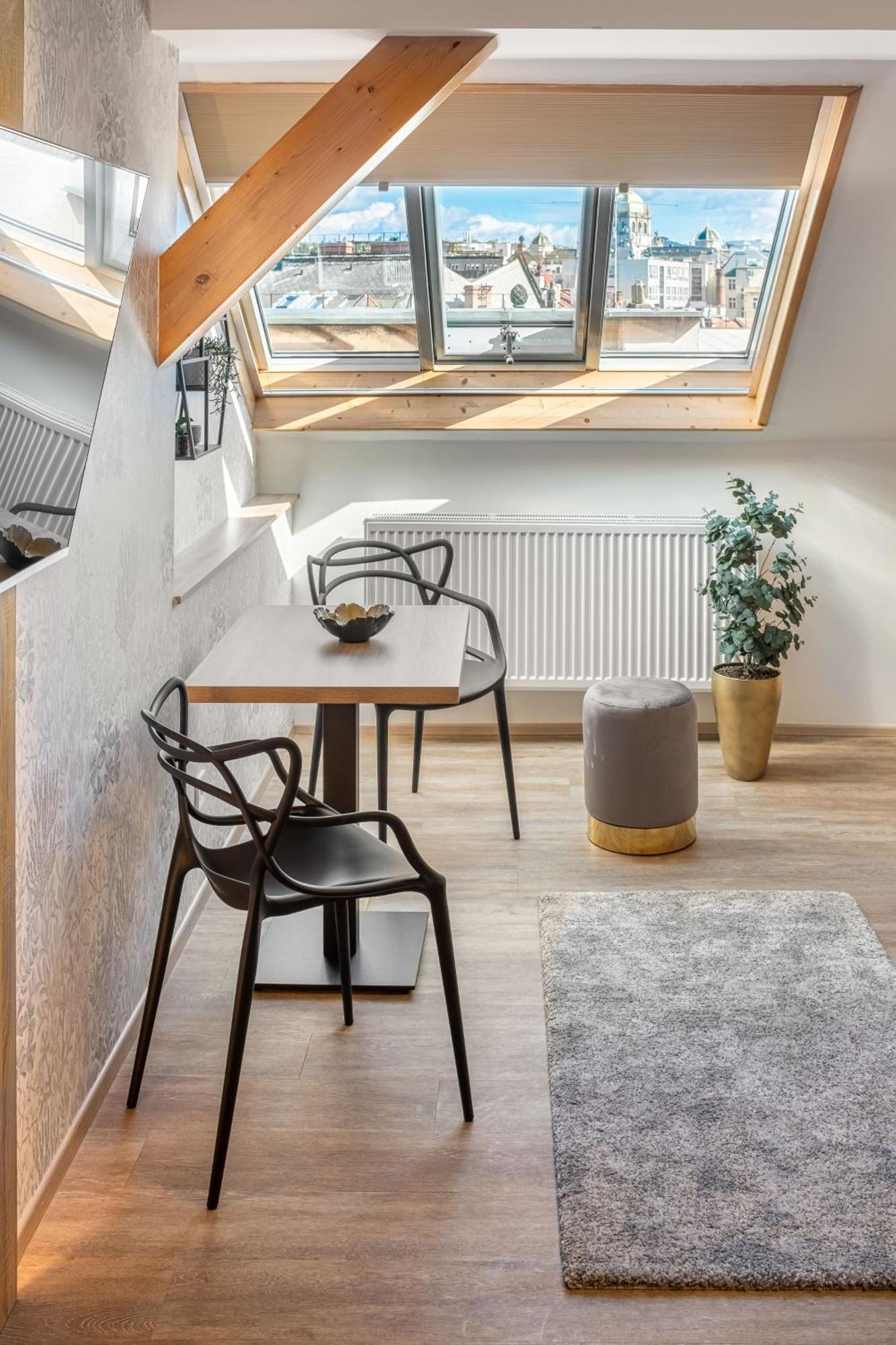 Theatre 9 Apartments By Adrez Prague Luaran gambar